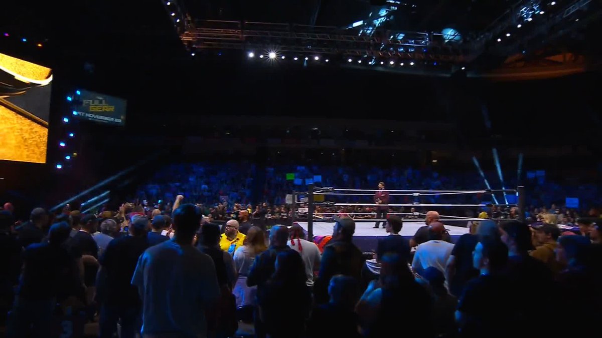 The Hurt Syndicate’s first entrance together in AEW. #AEWDynamite
