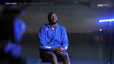 🎙️ Son erreur aux Jeux Olympiques, les insultes racistes dont il a été victime, ses ambitions avec les Bleus... 👉 Dika Mem s'est livré à notre micro au moment de retrouver l'Équipe de France ! 🇳🇴🇫🇷 Suivez le choc Norvège - France samedi à 18H15 en direct sur beIN SPORTS MAX 8 !