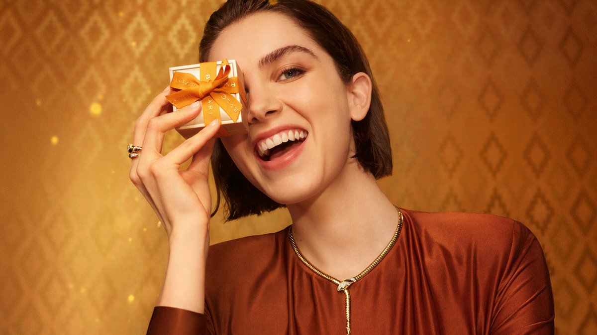 #Serpenti: a girl’s best friend. Discover new expressions of our iconic serpent emblem, crafted in 18-carat yellow gold and adorned with sparkling diamonds. Explore more at #Bvlgari #BvlgariJewelry #BvlgariCelebration #BvlgariHolidays #BvlgariGifts
