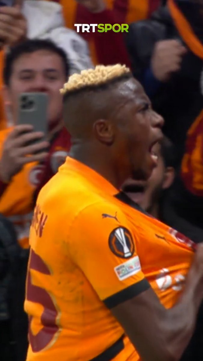 Victor Osimhen'in bu akşamki performansını bir emoji ile anlatın. 🔥
