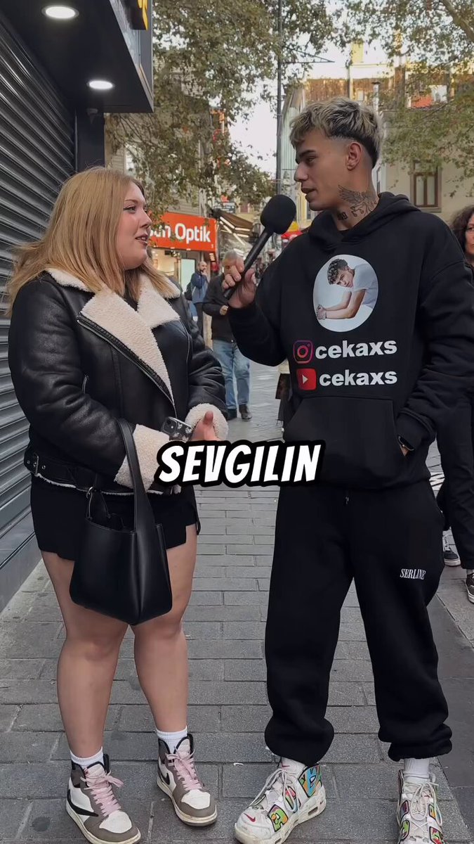 Kurguysa da iğrençsiniz Kurgu değilsede iğrençsiniz mına koduğumun evlatları🤢