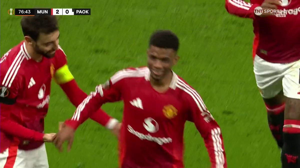 What a strike this was from Amad Diallo 😮‍💨 It's his second of the night for Manchester United 💥 📺 TNT Sports &amp; discovery+ UK