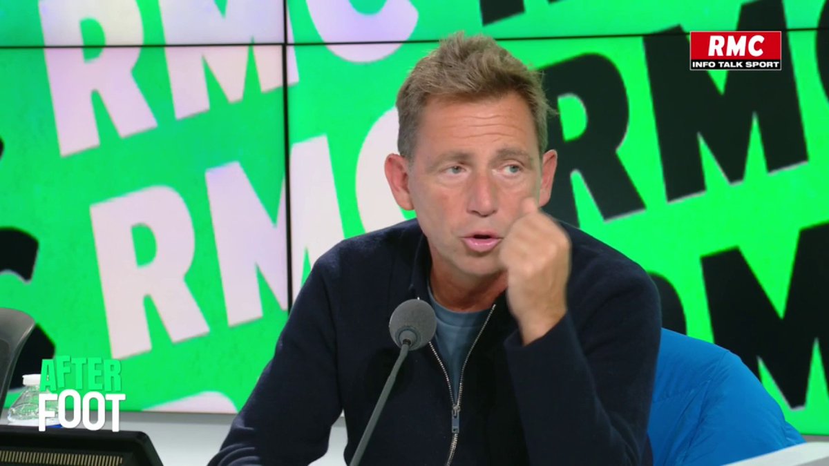 🇫🇷 L'analyse de Daniel Riolo sur la non-convocation de Mbappé en Bleu : "Il ne le prend pas parce qu'il lui a fait à l'envers la dernière fois. Il a parfaitement raison et c'est clair comme de l'eau de roche. Tout est clair dans ce que dit Deschamps." #RMCLive