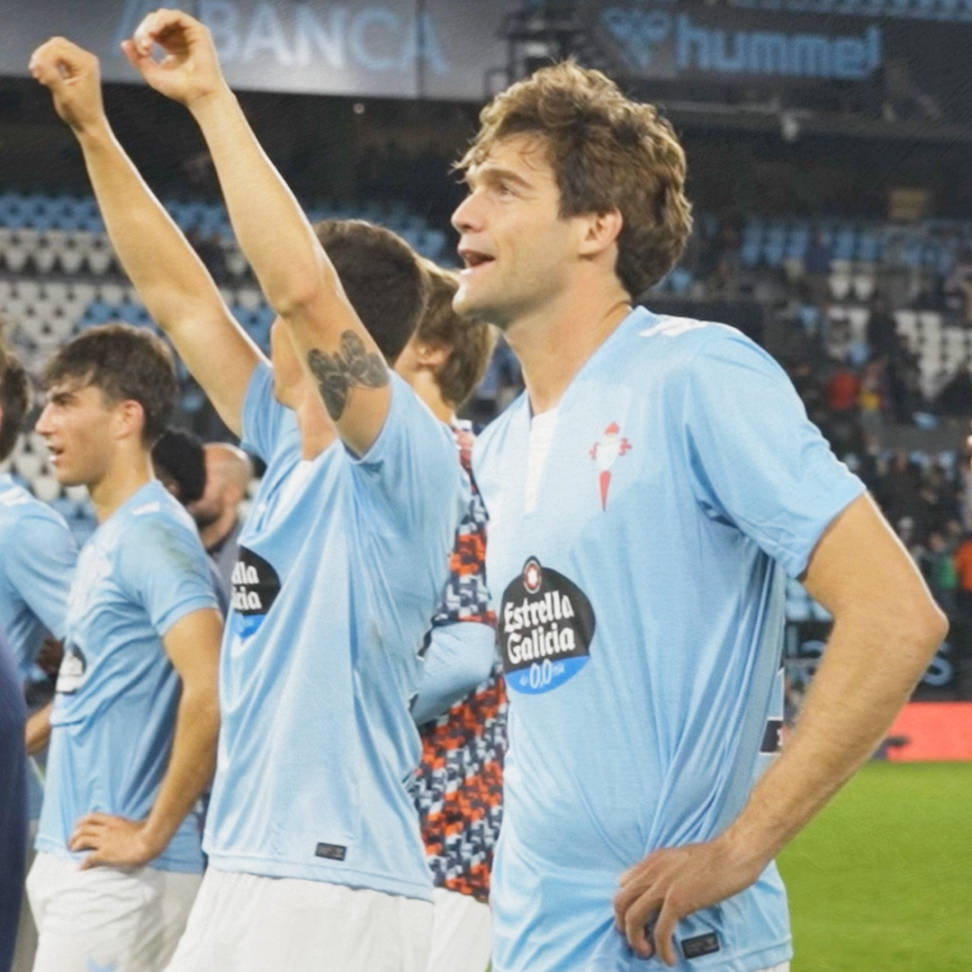 Marcos Alonso traía un estatus inalcanzable para el Celta. Ganó Champions, Premier y Europa League con el Chelsea. La Liga en el Barça. Y se integró con humildad, mejoró a sus compañeros, y gracias a él hemos dejado de defender como Paquito el Chocolatero
