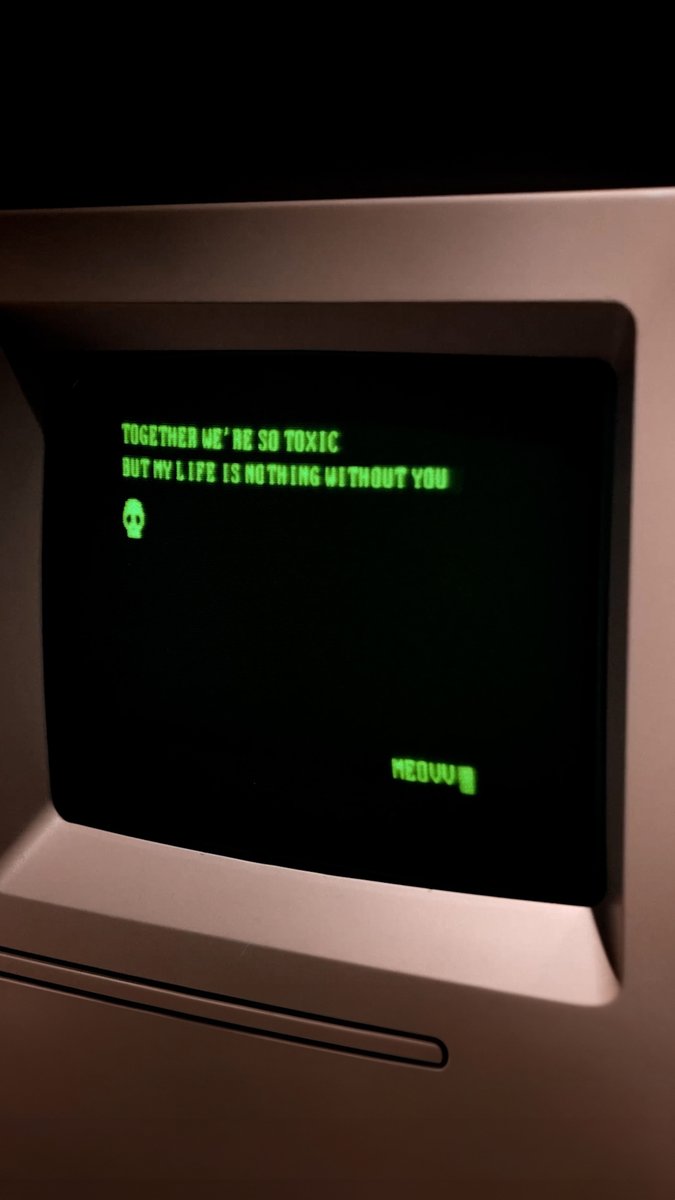 YOU HAVE A NEW MESSAGE #MEOVV #미야오 #TOXIC #THEBLACKLABEL #더블랙레이블