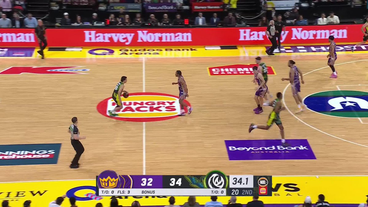 Angus Glover and Bul Kuol were each given a technical foul following this play. Watch live on ESPN.