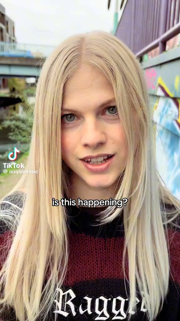 welcome back avril lavigne