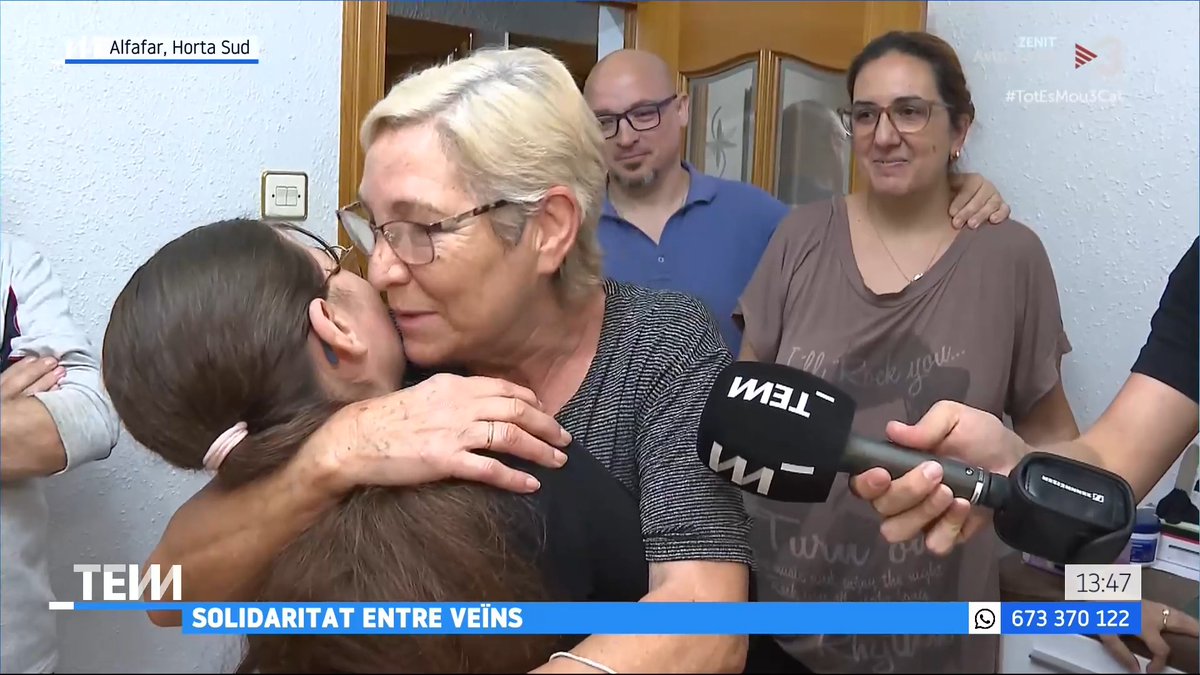 Solidaritat entre veïns a Alfafar “La Juani ens va dir que venia l’aigua i que pugéssim a casa seva. Des de fa deu dies hi som; si no, estaríem al carrer”, Daniel Baccino “Soc feliç que siguin aquí, perquè ho han perdut tot”, Juani Martínez #DanaPaísValencià3Cat #TotEsMou3Cat