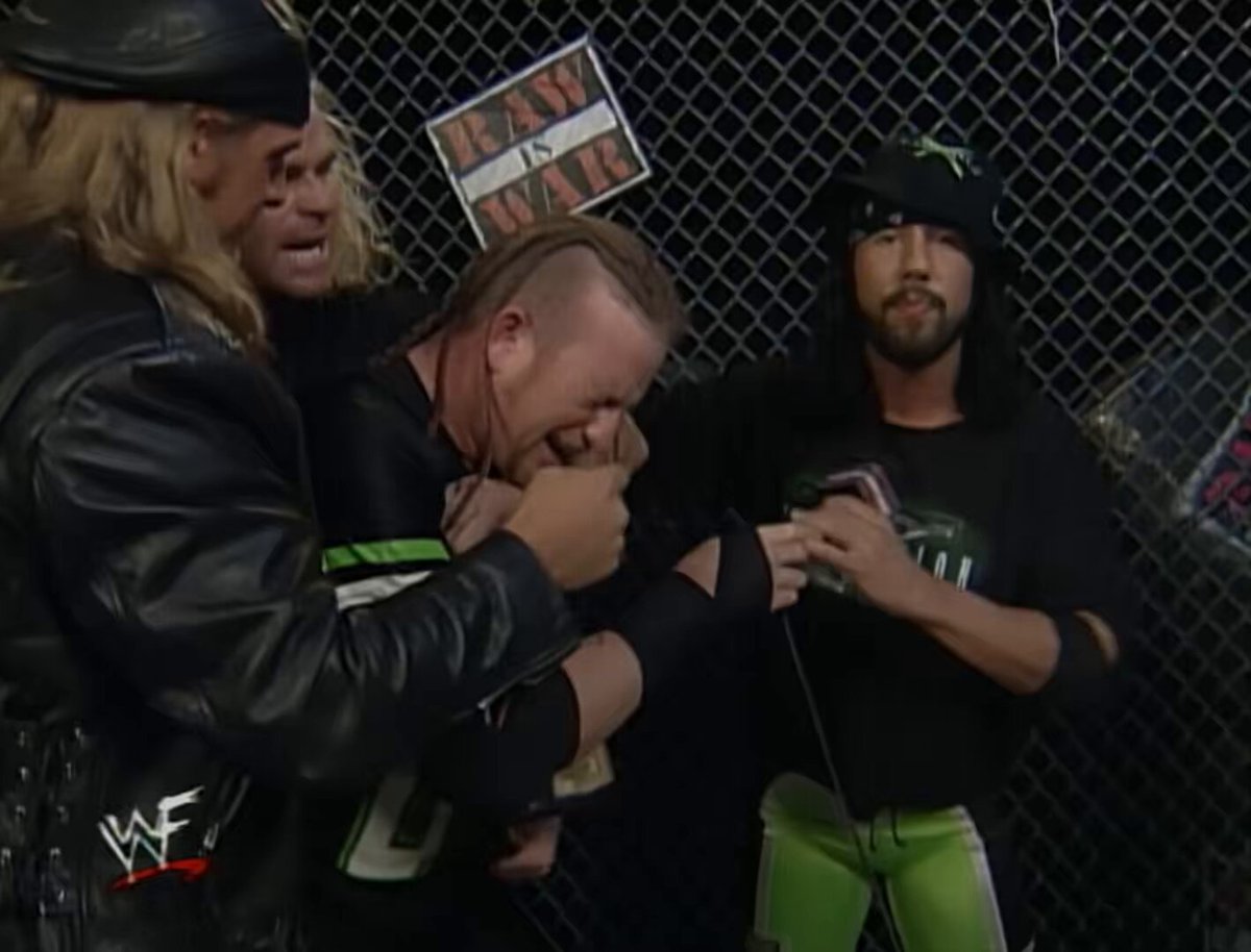 #OnThisDayInWWE 25 years ago on #WWERaw: We get a close-up of Triple H's very smooth ass as he moons the camera 🍑 Move over, Billy Gunn!