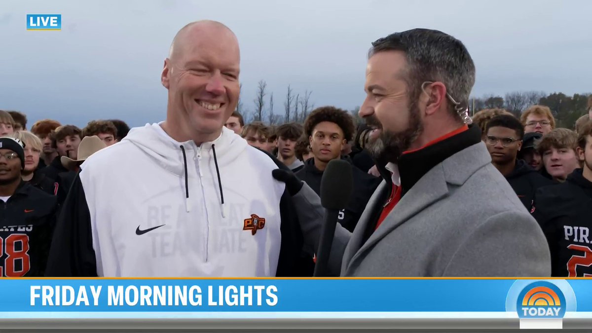 🏈 KSHB 41 News's Taylor Hemness 📺 is at Platte County High School PlatteCountyPirates alongside Platte County Football' head football coach Bill Utz for TODAY's Friday Morning Lights!