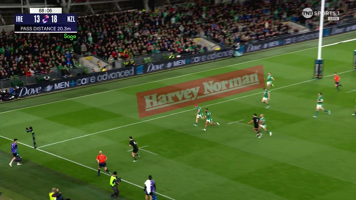 ๐ช How about that! Prolific ๐ Will Jordan crosses over in the corner as the All Blacks stretch their lead in Dublin! #IREvNZL | #AutumnNationsSeries
