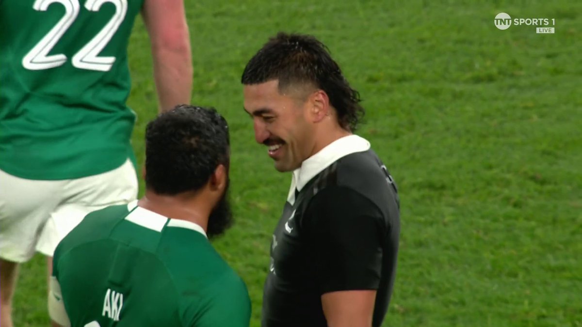 ๐คฉ After an incredible Test match, the All Blacks win in Dublin! ๐ Scott Robertson's side were extremely happy with the win! #IREvNZL | #AutumnNationsSeries