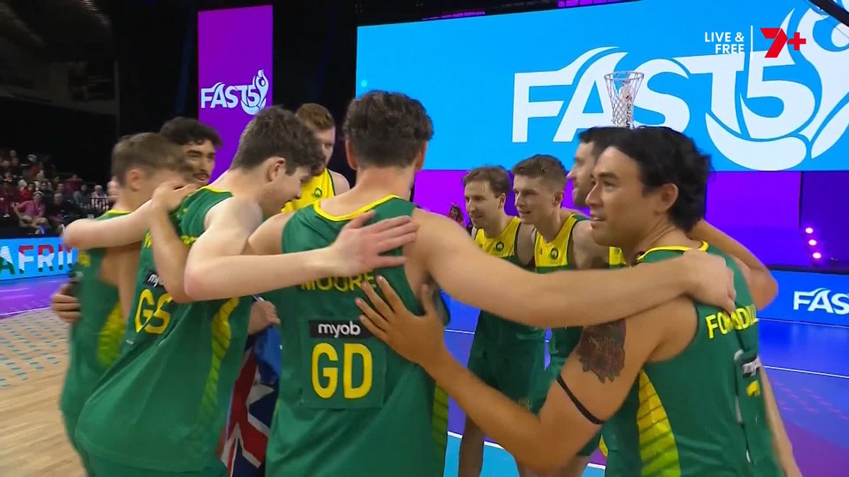 The Aussies get the men's tournament underway with an awesome dance 👏👏 Stream FAST5 Netball LIVE & FREE on 7plus 👉