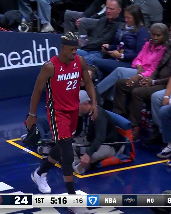 A look at Jimmy Butler’s injury 💔