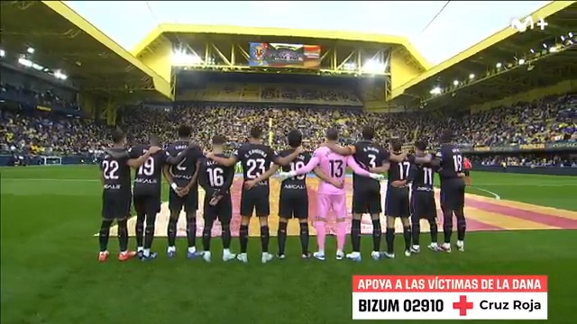 El emotivo homenaje en Villarreal CF para las víctimas por la DANA. 💛 Força València. #LaCasadelFútbol #LALIGAEASPORTS