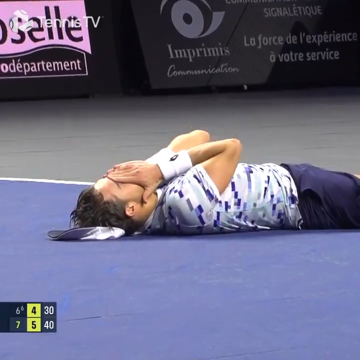 BENJAMIN BONZI 🇫🇷 REMPORTE METZ ! Que c'est beau, super fin de saison, aussi invraisemblable, que magnifique. Premier titre ATP, Top100 retrouvé, 21 victoires en 22 matchs. JUSTE BRAVOOOO
