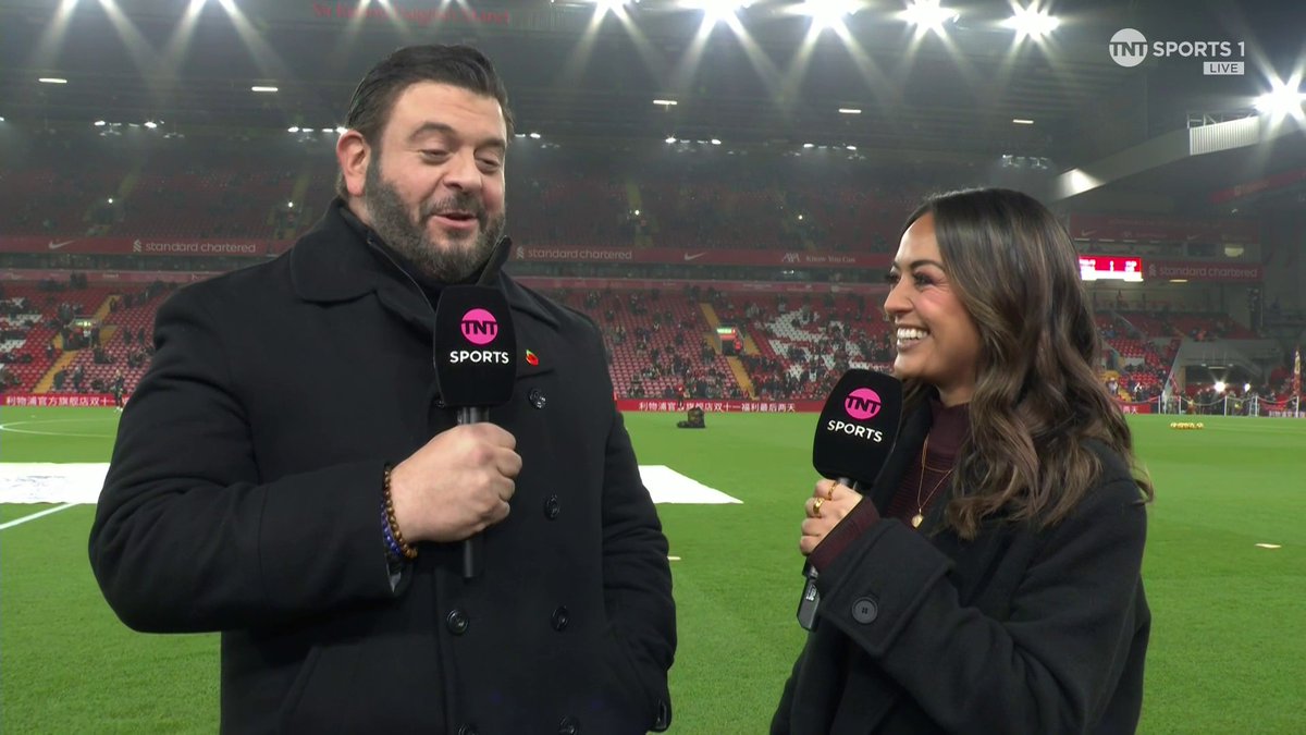 "You don't have tea, no coffee... you have to have a Bovril" ☕️ Adam Richman talks football food up and down the country with @julesbreach 🧑‍🍳 📺 TNT Sports &amp; discovery+ UK