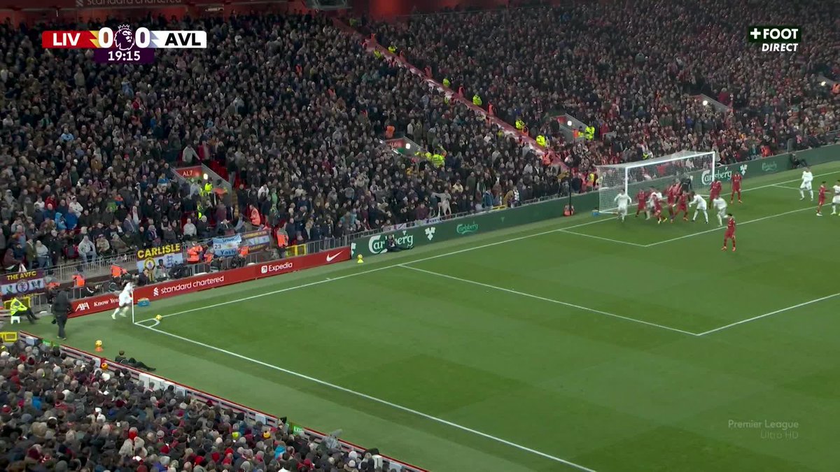 ๐จ La contre attaque de Liverpool ! ๐คฏ Mo Salah se fait faucher mais Darwin Nuรฑez vient conclure et ouvre le score face ร Aston Villa. โค๏ธ๐ค ๐ฅ CANAL+ Foot