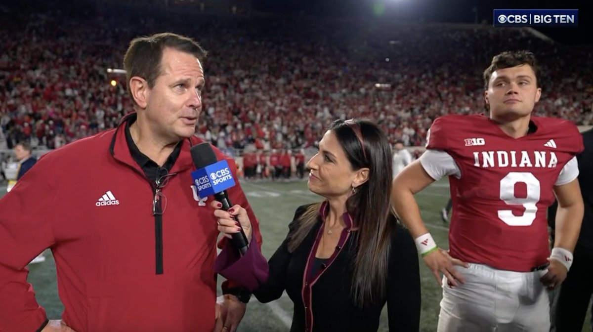 "What are we, 10-0? ... Not bad." 😂 Indiana Football head coach Curt Cignetti was filled with emotion after the Hoosiers took down Michigan 20-15
