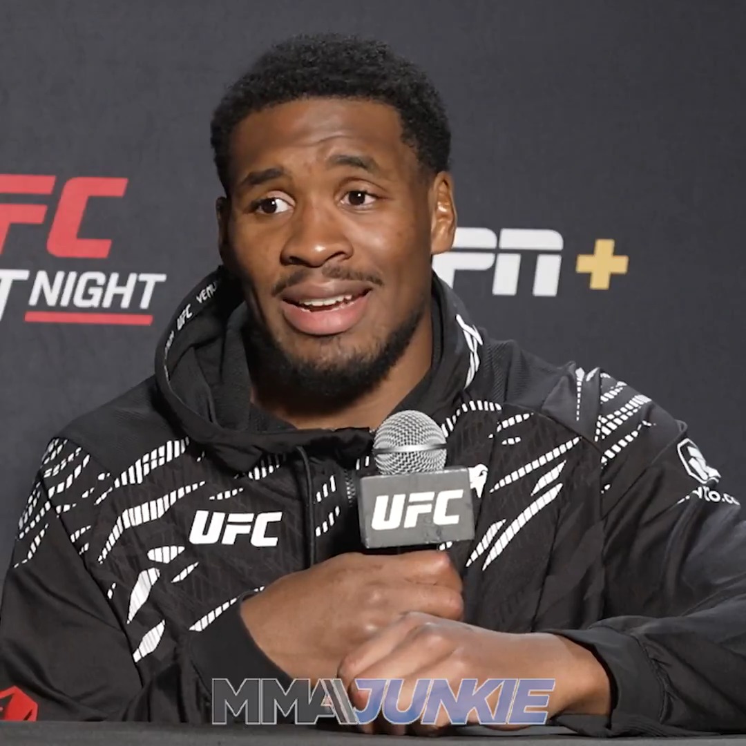 "Jon Jones is a tall, good-looking black man. As am I. So maybe I am his type." Mansur Abdul-Malik hopes he did enough at #UFCVegas100 to get a bonus from Dana White. 💰