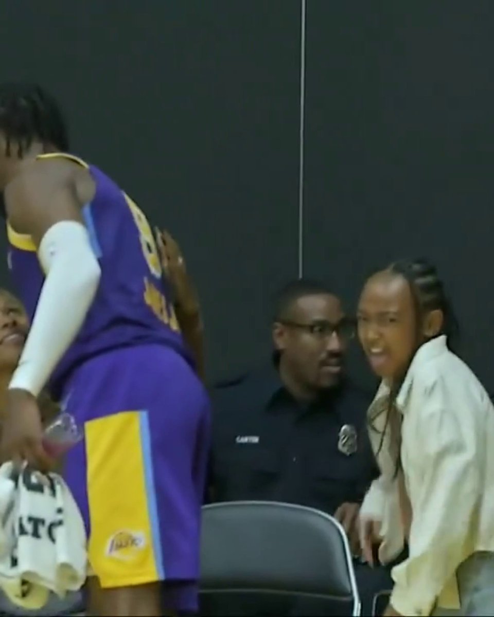 Zhuri after Bronny hugged her while sweaty 😂😂