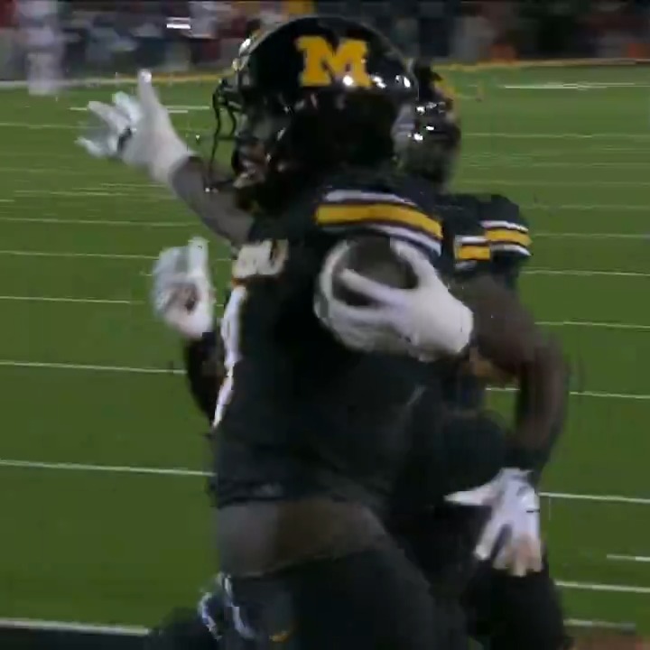UNBELIEVABLE 🤯🚨 MISSOURI SCOOP N SCORE TO TAKE THE LEAD WITH 30 SECONDS LEFT! Mizzou Football x 📺 SEC Network