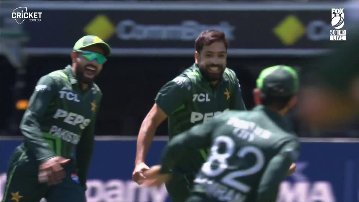 Nine deliveries. Three wickets. Haris Rauf to Glenn Maxwell ❌❌❌ #AUSvPAK