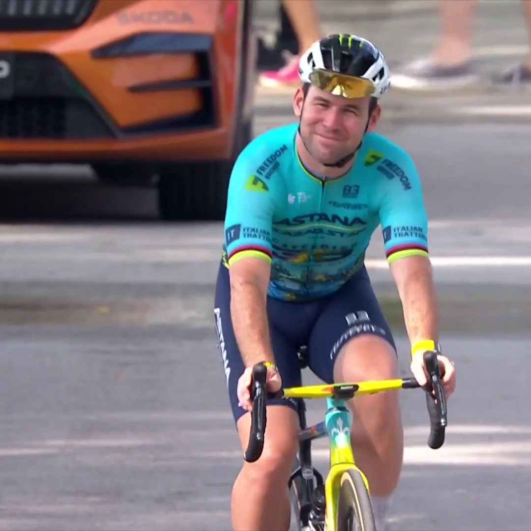 A special peloton goodbye ❤️ Mark Cavendish's legendary career is about to come to a close in Singapore 🥲