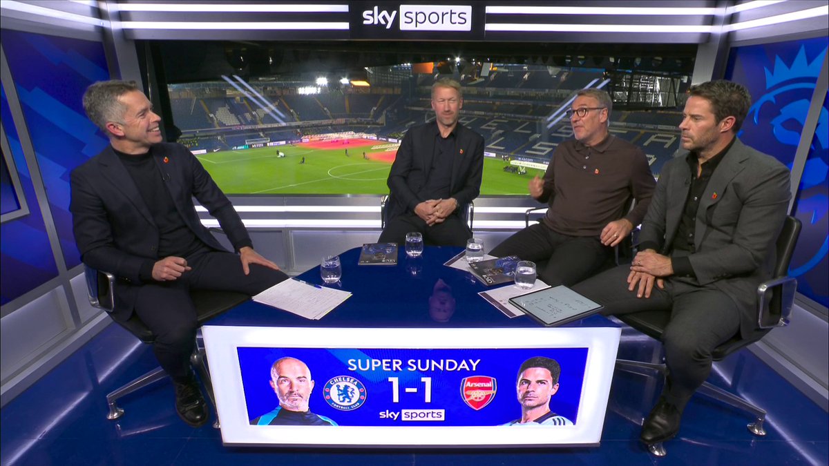 "They've got to make sure this goes down to six points before it gets to 12. If it gets to 12, goodnight" 😴 Paul Merson says Arsenal's title chances are 'finished' if the gap to Liverpool extends to 12 points.