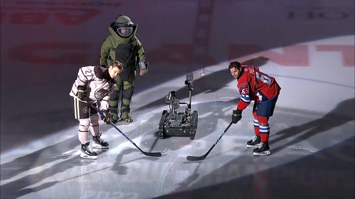 Tonight, we were joined by the US Army Bomb Squad 55th EOD for a special Hometown Heroes puck drop! United Heroes League | U.S. Army
