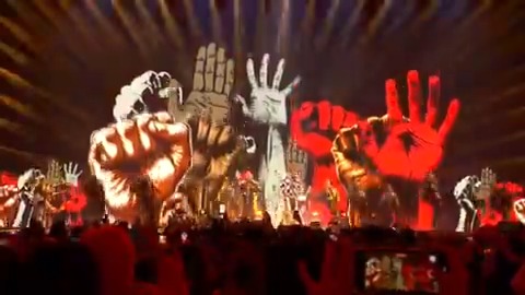 Our Global Icon, Busta Rhymes, just shut the #MTVEMAs down! 🐉 🎶 🗣️