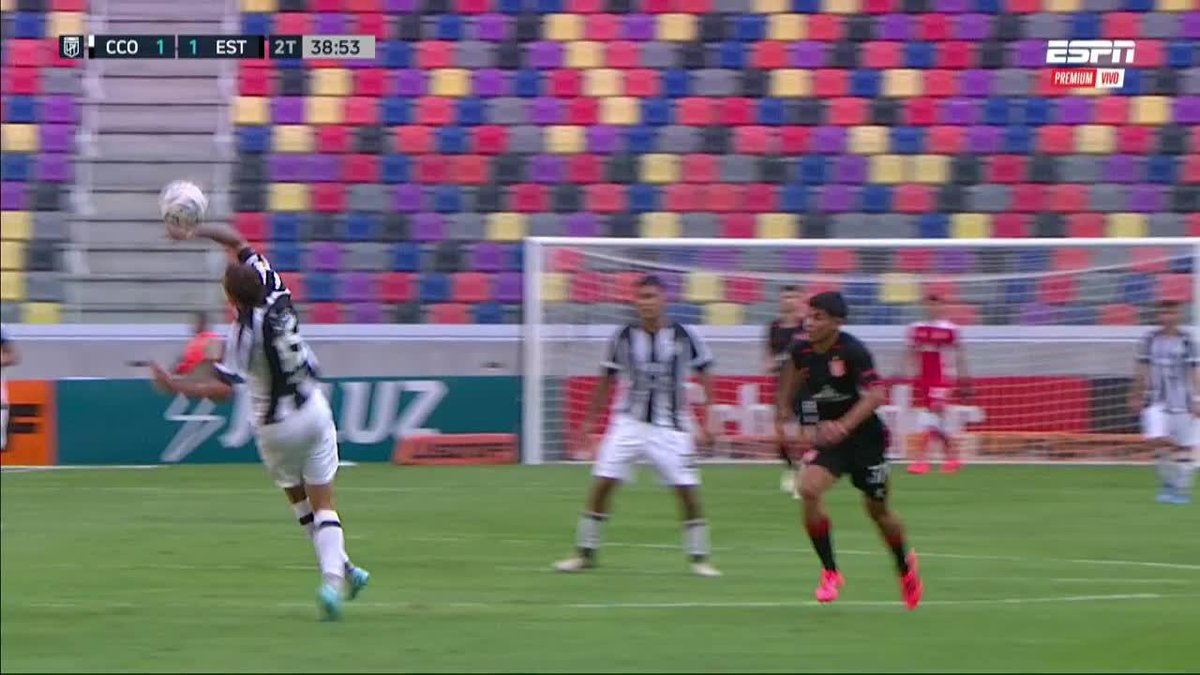 #EDLP Hay equipos que juegan con otro reglamento…..nefasto.