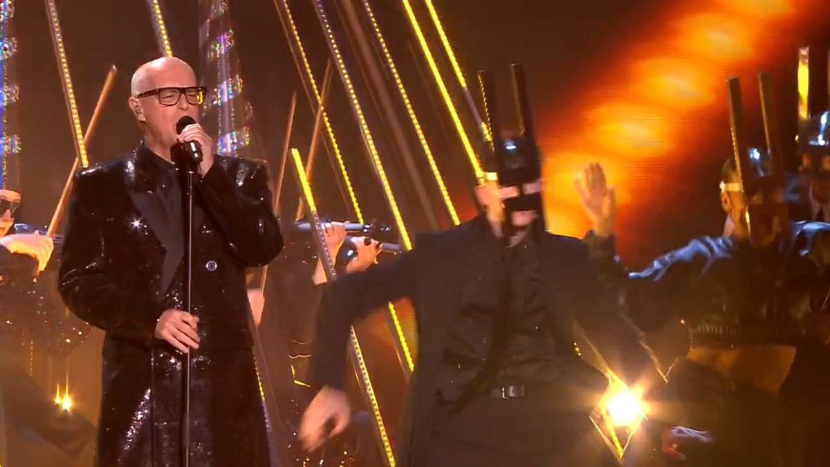 What's always on my mind? Our Pop Pioneers, Pet Shop Boys, and their unforgettable #MTVEMA performance! ❤️