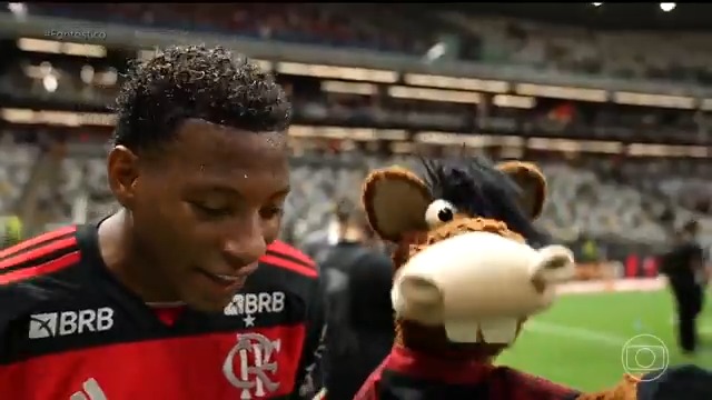 Cavalinho do Fantástico na comemoração do título do Flamengo. 🎥 TV Globo 📺 | ge