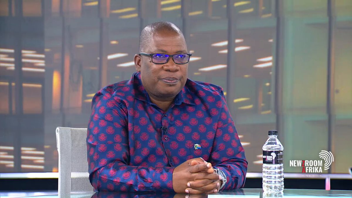 Gauteng Premier Panyaza Lesufi says the criteria of the new by-laws on spaza shops stipulates that whoever is in South Africa legally, can open and operate a spaza shop. The Gauteng government is tightening by-laws following cases of suspected food poisoning affecting mostly children. He adds that shops will also have to disclose their suppliers. Watch: #Newzroom405