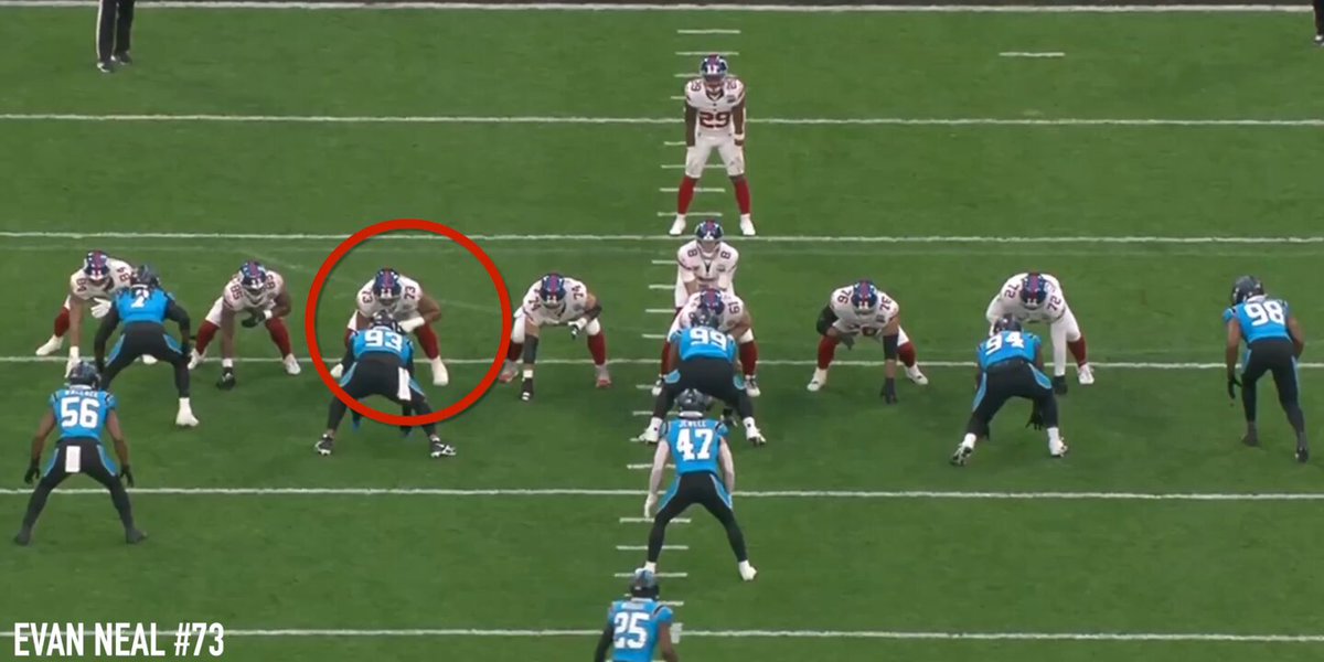 Evan Neal snaps from Week 10 #Giants / #Panthers