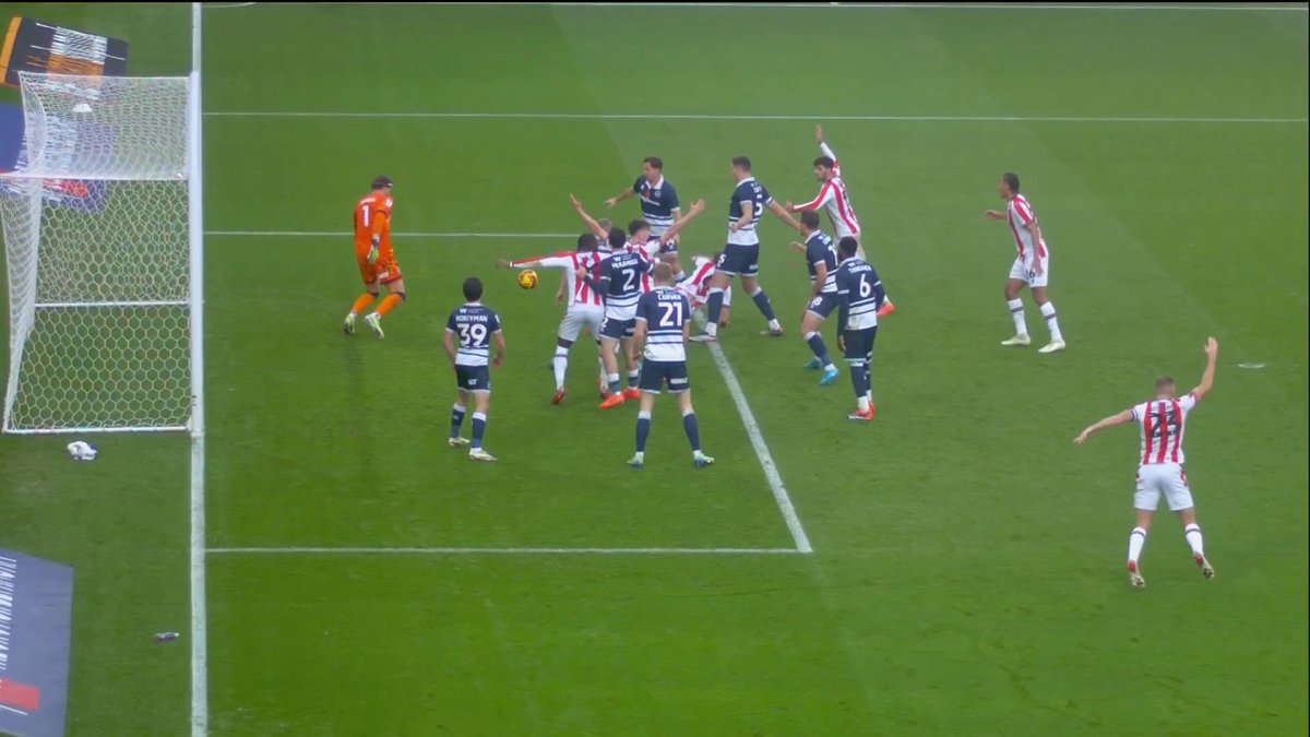 "It's a penalty and red card for me" 🟥 Dermot Gallagher says Stoke should have had a penalty for Jake Cooper's foul on Wouter Burger.