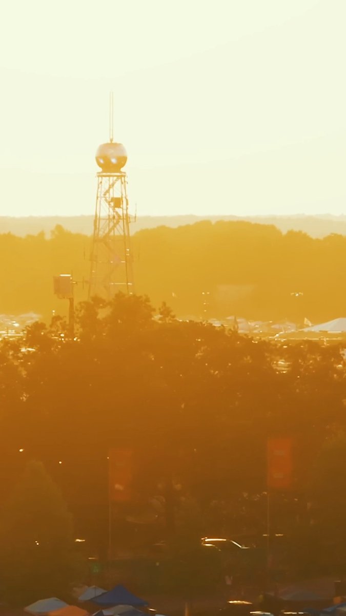 wake up, babe! bonnaroo is back ⛺️✨