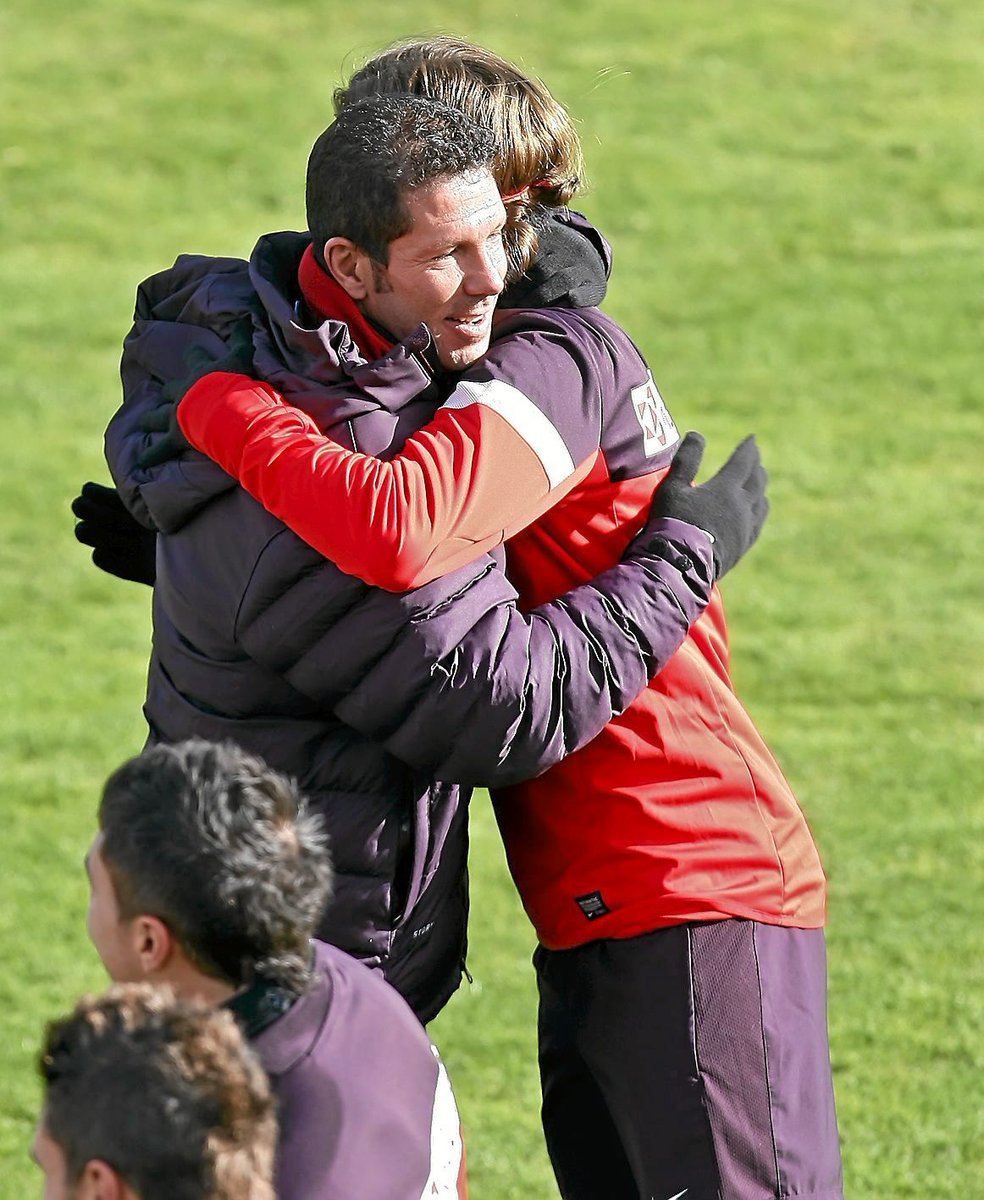 Filipe Luis anoche ganó su primer título como entrenador. Hace meses, él mismo decía que Simeone había sido la principal persona por la cual después de retirarse quiso ser entrenador. Me encantaría verle algún día de nuevo en el Atleti.
