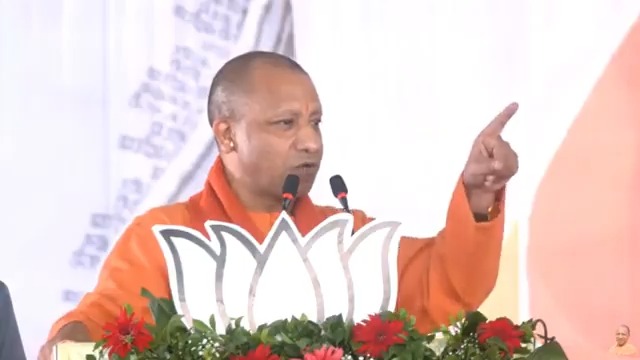 खड़गे जी! आपको गुस्सा करना है तो हैदराबाद के निजाम पर करिए। निजाम के रजाकारों ने आपके गांव को जलाया था, हिंदुओं की निर्मम हत्या की थी...