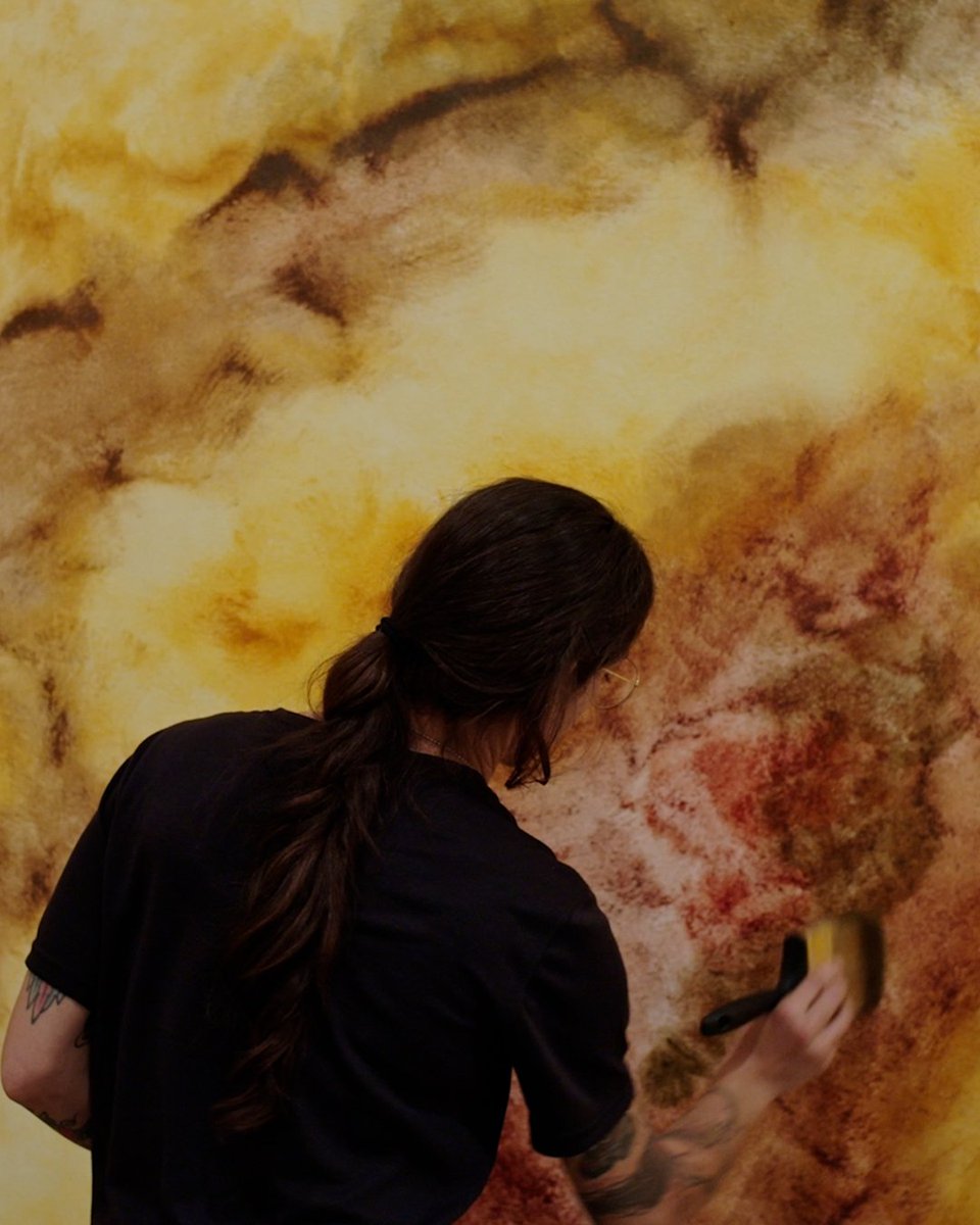 When artist Montien Boonma was searching for a cure for his wife’s cancer, he turned to traditional Thai medicine and the healing power of smell. Go behind the scenes to find out how scent can play a role in how we experience art →