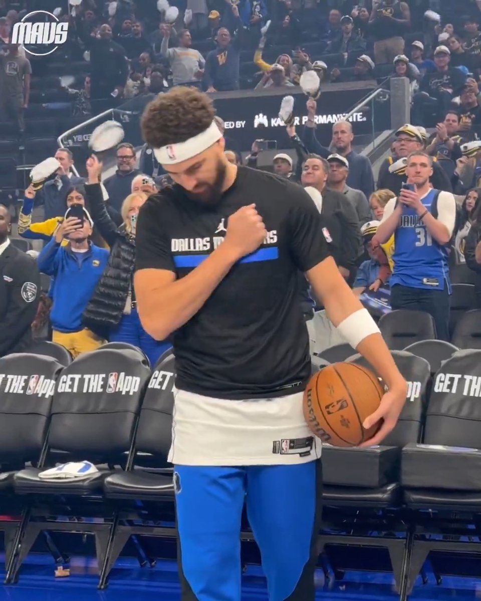 A salute for the Cap 🫡 klay thompson // #MFFL