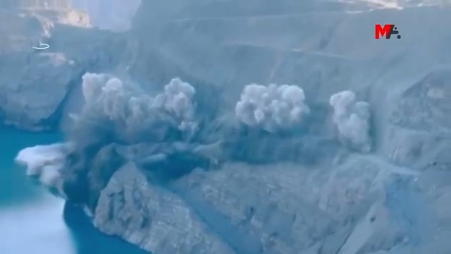 CUDÎ VE GABAR DAĞLARI DİNAMİTLERLE YOK EDİLİYOR Şirnex'te bulunan Cûdî ve Gabar dağlarında her gün patlatılan tonlarca dinamitle dağların zirveleri yerle bir edilirken, canlı yaşamı da yok ediliyor