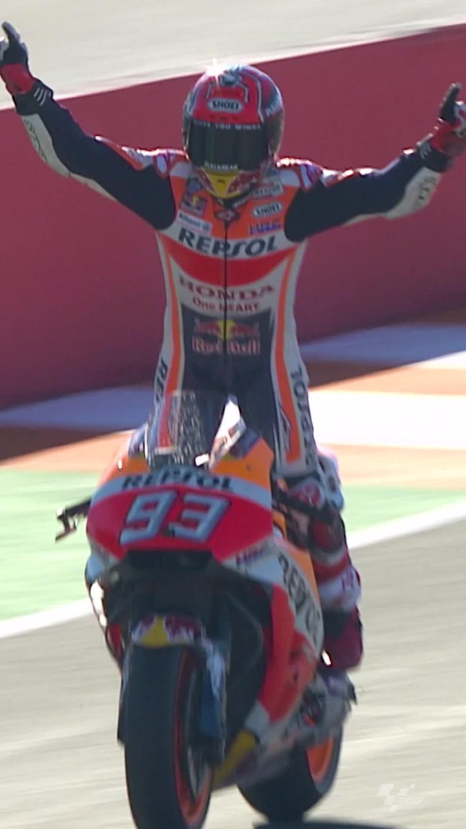 THAT Marc Márquez title-saving save! 🤯 Valencia 2017 truly was an unexpected title finale classic! #SolidarityGP 🏁 | #RacingForValencia
