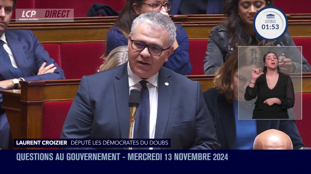 "Un ancien président de la République ne devrait pas dire ça", estime Laurent Croizier suite aux propos de Nicolas Sarkozy sur les enseignants. "Enseignez, ne serait-ce qu'une semaine, dans une école maternelle, vous comprendrez alors l'exigence de ce métier". #DirectAN #QAG