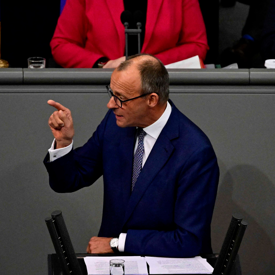 Merz: There's no way, AfD! Conservative chancellor-hopeful Friedrich Merz again says no to cooperation between his CDU/CSU and the far-right AfD party. The AfD is currently polling at second place, but so far all other parliamentary groups have ruled out any cooperation.