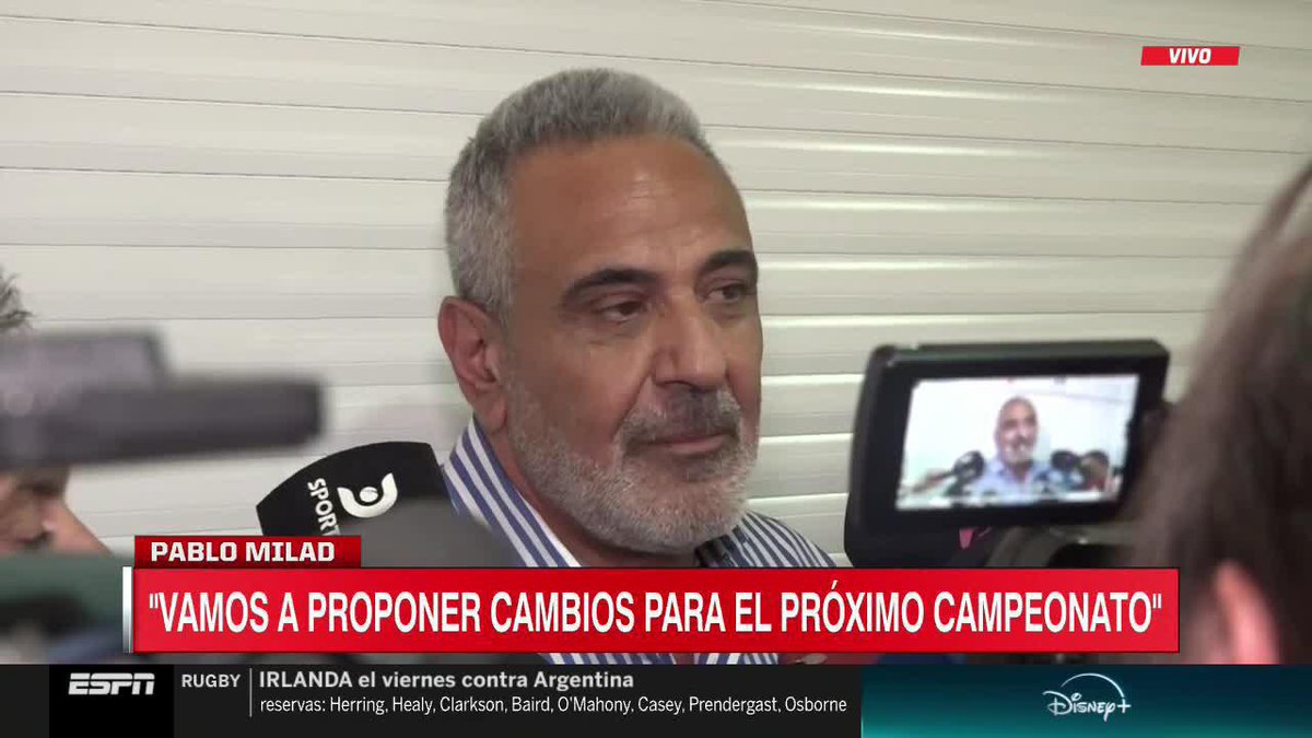 "NO ES GRATIS (HABLAR DE ROBO EN EL TORNEO NACIONAL)" Pablo Milad, presidente de la ANFP, salió al paso de los dichos del abogado de Azul Azul, José Correa, y de las fuertes declaraciones de Marcelo Díaz tras el término del Campeonato: "Él tiene que evaluar si pide disculpas"