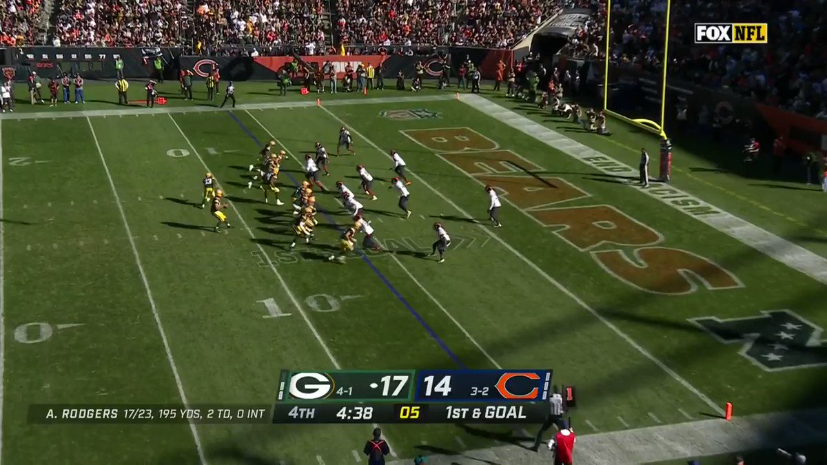 Still one of the most disrespectful things I've seen on a football field Love it