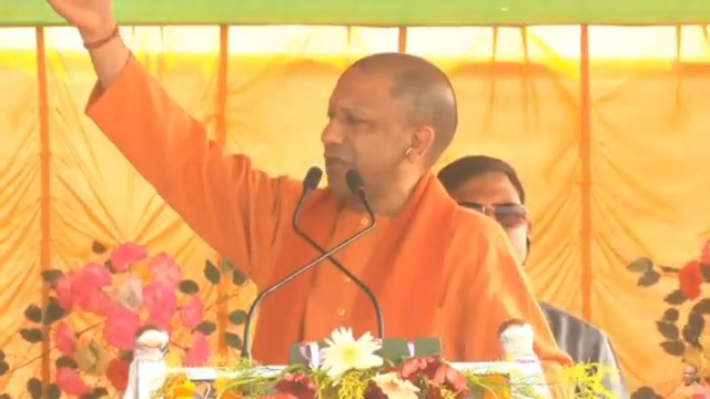 राशन मोदी जी भेजते हैं और यहां आते ही झामुमो, कांग्रेस, राजद और कम्युनिस्ट खा जाते हैं...
