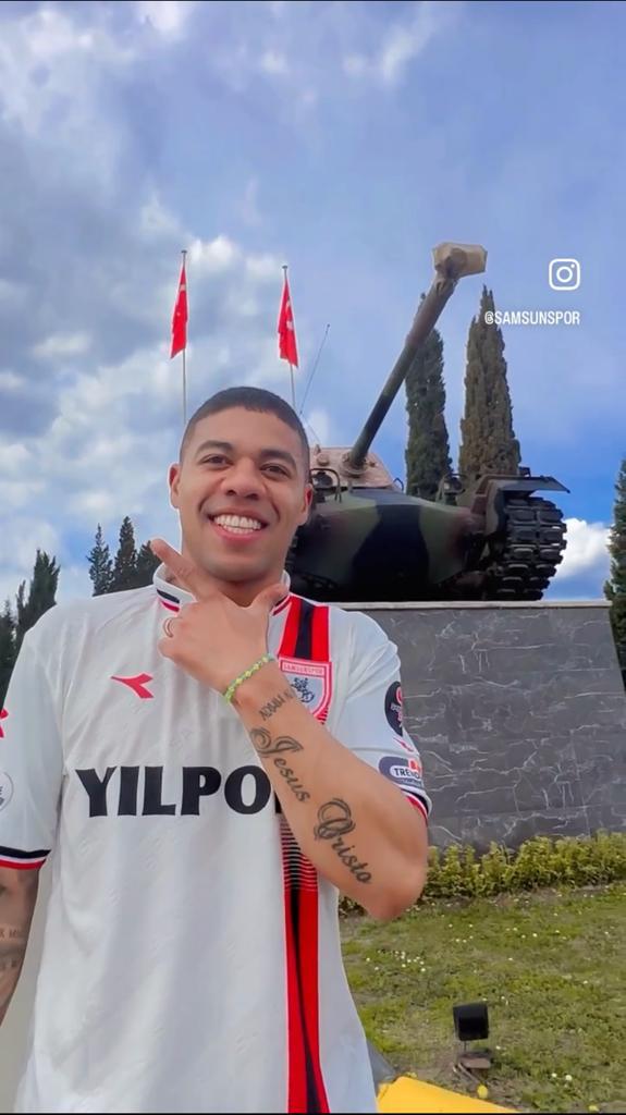 Ankaragücü, Japon ekibi Shimizu S-Pulse forması giyen eski oyuncumuz Douglas Tanque ile prensip anlaşmasına vardı. Bugün Tanque'yi takımda görmek ister miydiniz?